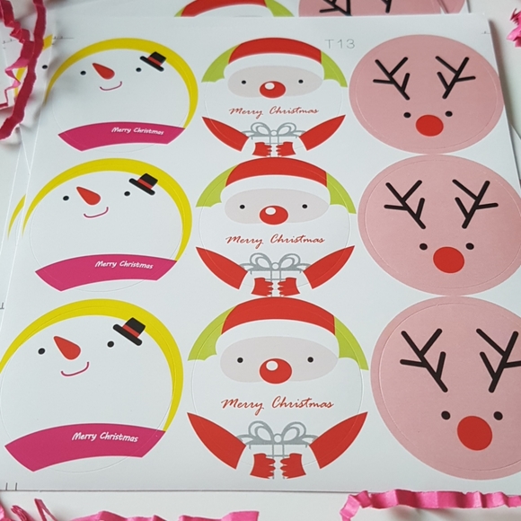🎅🏼36 pcs NEW Merry Stickers 1.5" - Picture 4 of 6